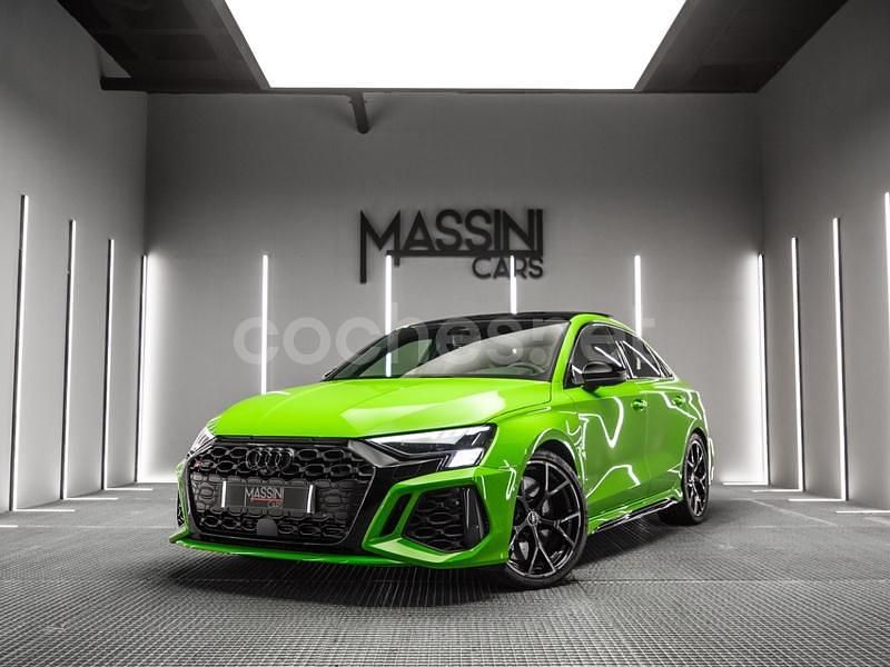 Verde Usado 2024 Audi RS3 Utilitario | 76.999 € (Un poco caro) - Imagen 1/4