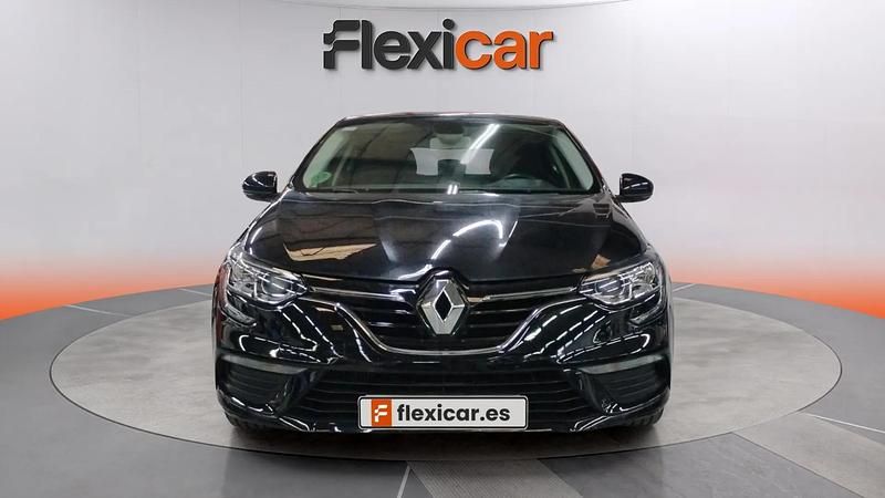 Usado Renault Mégane IV Business 140 CV (102 kW) 2020 Negro Utilitario
