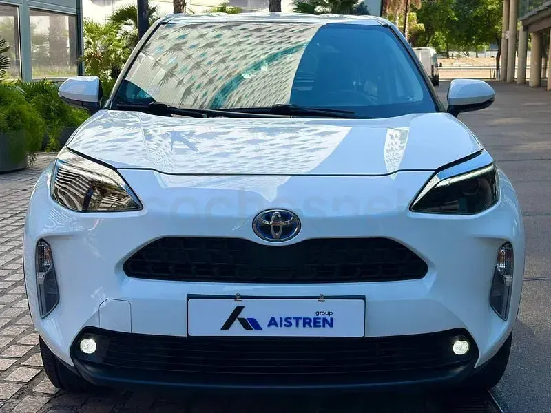 Usado Toyota Yaris Cross Active 116 CV (85 kW) 2023 Blanco SUV