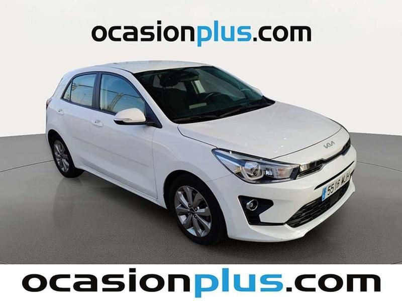 Usado Kia Rio 101 CV (74 kW) 2023 Blanco Utilitario
