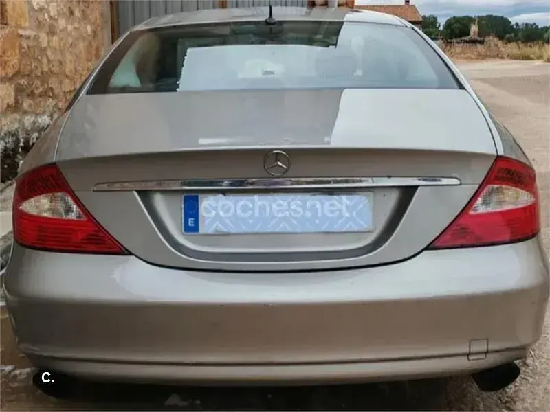 Usado Mercedes CLS350 272 CV (200 kW) 2005 Beige Coupe