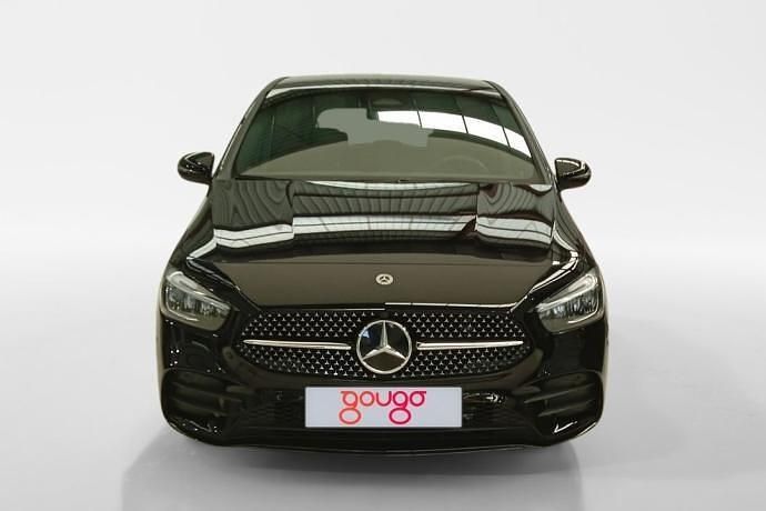 Usado Mercedes B200 150 CV (110 kW) 2024 Negro Monovolumen