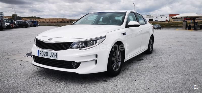 Etiqueta c (verde) Usado 2017 Kia Optima Berlina | 8995 € - Imagen 1/4