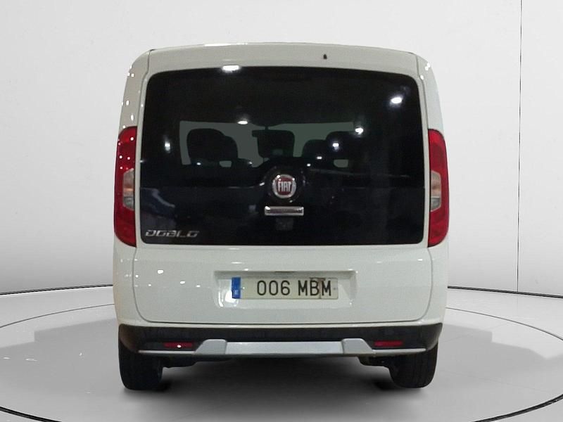 Usado Fiat Doblò Trekking 120 CV (88 kW) 2022 Monovolumen