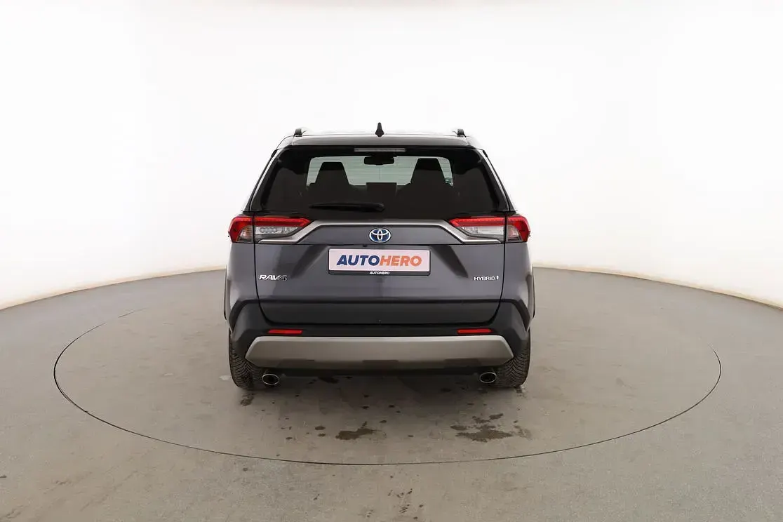 Usado Toyota RAV4 Hybrid Advance 218 CV (160 kW) 2022 Gris SUV