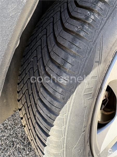 Usado Volvo C30 Momentum 109 CV (80 kW) 2010 Negro Utilitario