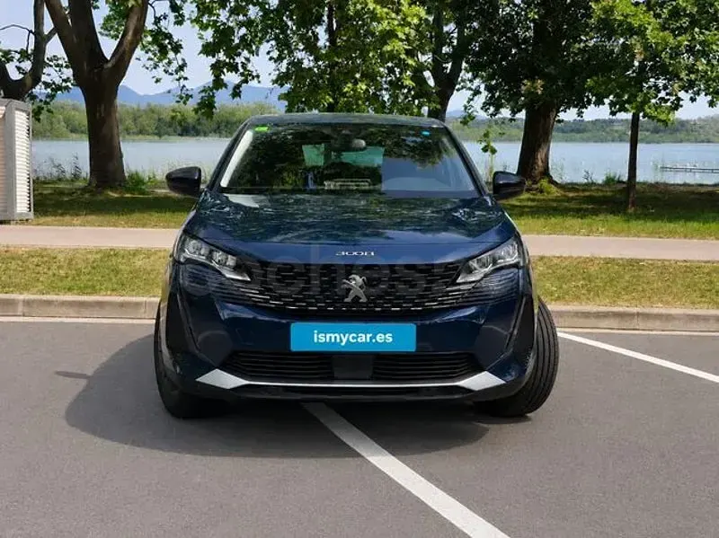 Usado Peugeot 3008 Active 130 CV (95 kW) 2022 Azul SUV