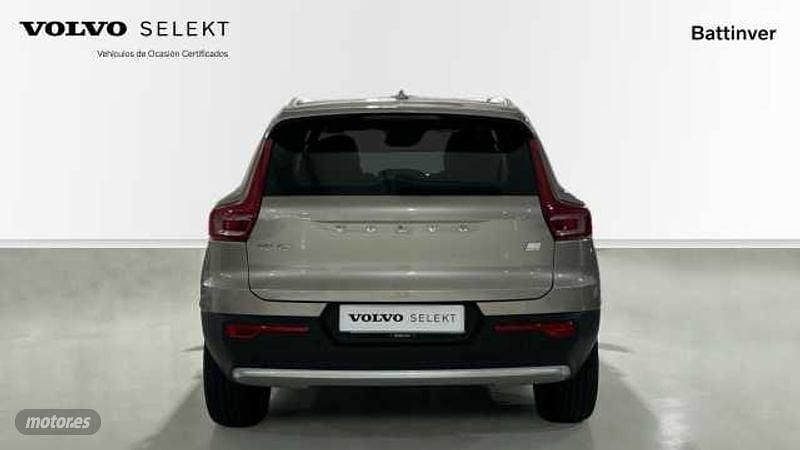 Usado Volvo XC40 Plus 2023 Gris SUV