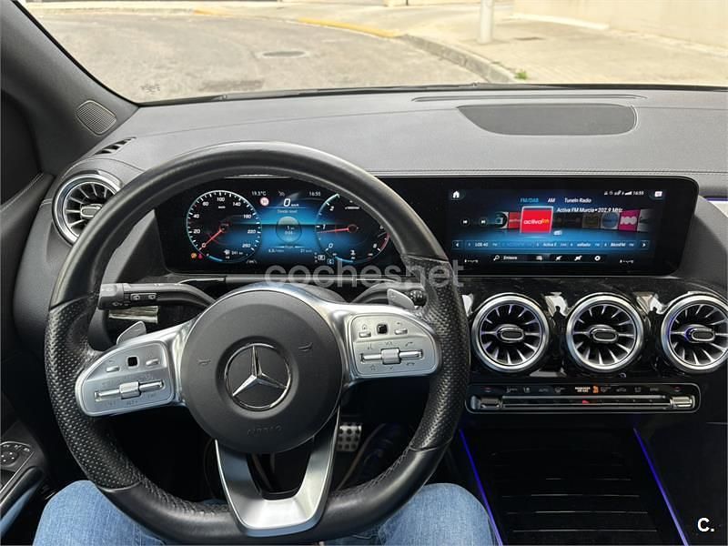 Negro Usado 2022 Mercedes B200 Monovolumen | 32.500 € (Caro) - Imagen 1/4