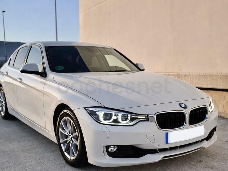 Usado BMW 318 143 CV (105 kW) 2015 Blanco Berlina