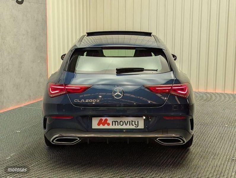 Usado Mercedes CLA200 AMG 150 CV (110 kW) 2021 Azul Familiar