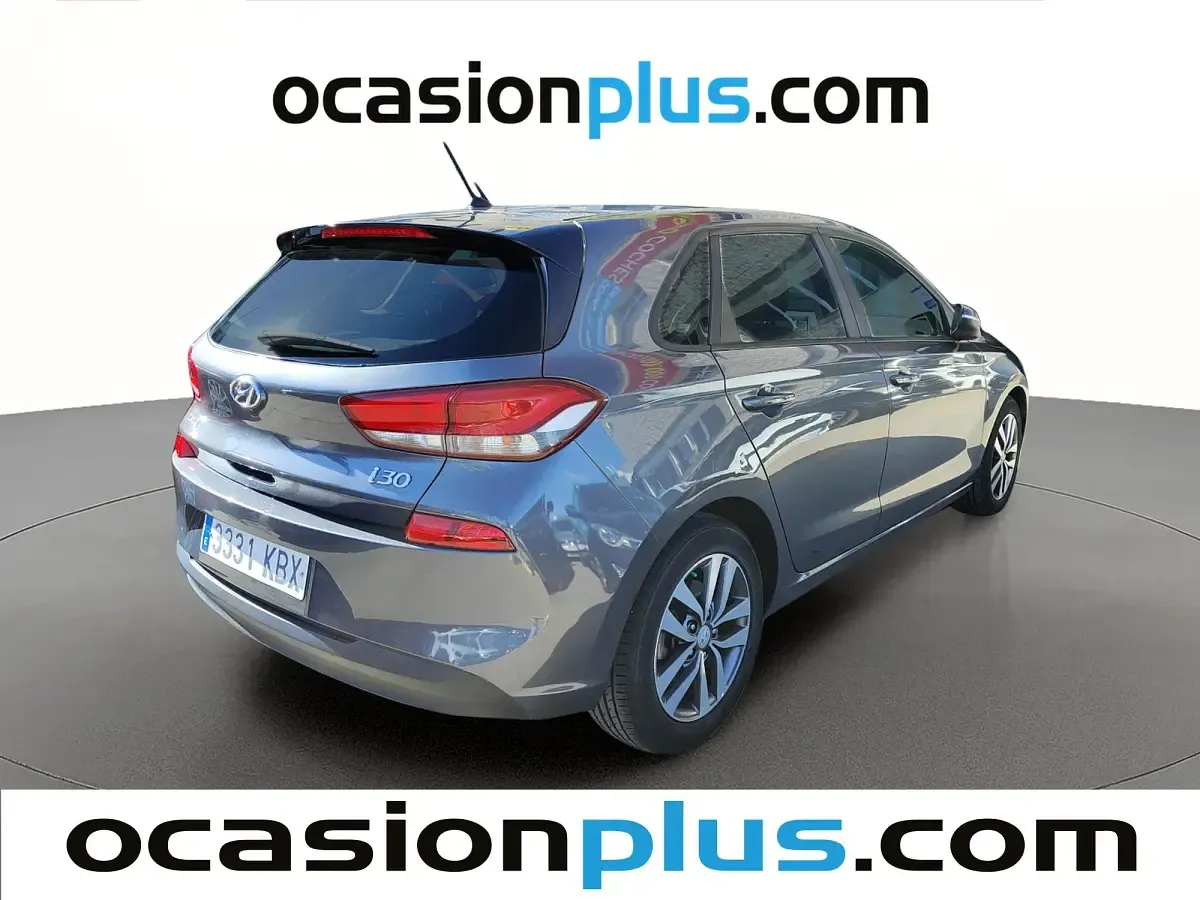 Usado Hyundai i30 120 CV (88 kW) 2017 Gris Utilitario