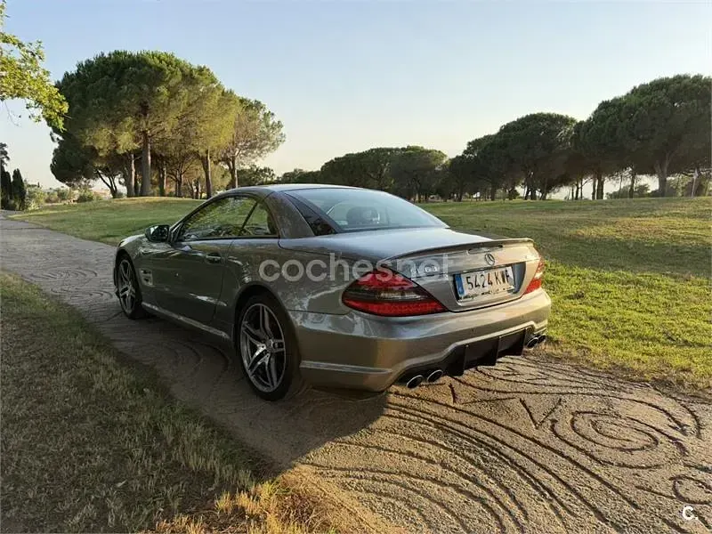 Usado Mercedes SL63 AMG AMG 525 CV (386 kW) 2008 Gris / plata Descapotable