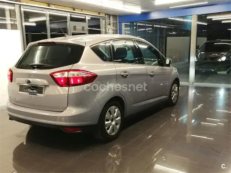 Usado Ford C-MAX Trend 115 CV (84 kW) 2011 Beige Monovolumen