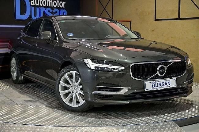 Usado Volvo S90 Momentum 407 CV (299 kW) 2019 Gris Berlina
