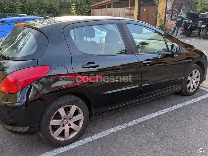 Usado Peugeot 308 Sport 90 CV (66 kW) 2009 Negro Berlina