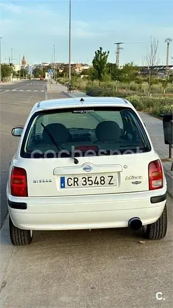 Usado Nissan Micra 55 CV (40 kW) 2000 Blanco Utilitario
