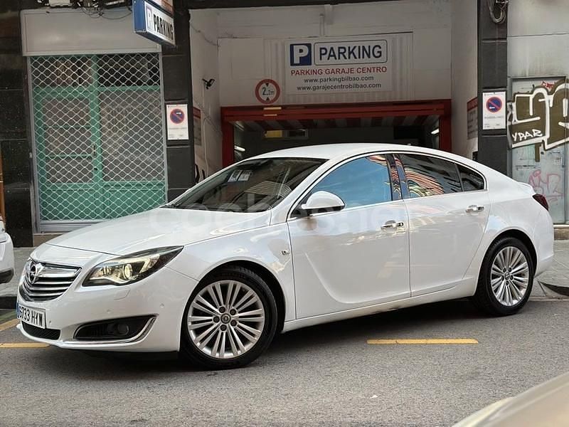 Blanco Usado 2014 Opel Insignia Excellence Berlina | 8895 € (Un poco caro) - Imagen 1/4