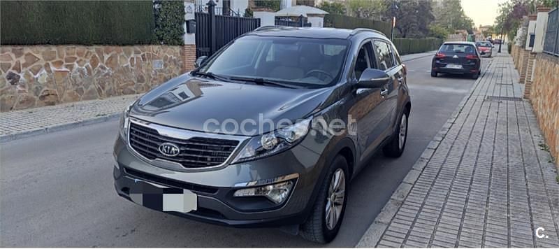 Usado Kia Sportage 115 CV (84 kW) 2011 Gris / plata SUV