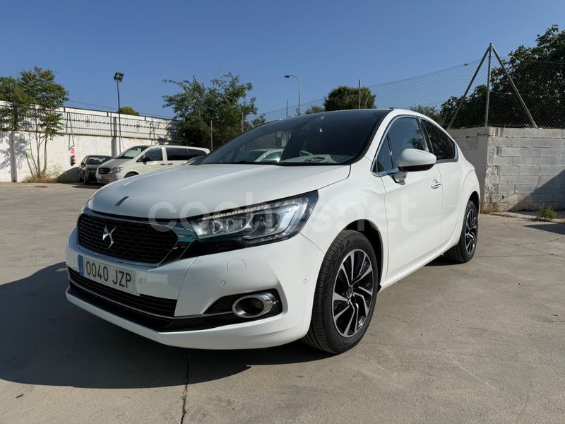 Blanco Usado 2017 DS Automobiles DS4 Berlina | 11.500 € (Precio justo) - Imagen 1/4