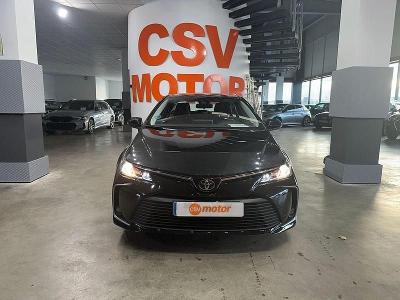 Usado Toyota Corolla Sol 126 CV (92 kW) 2023 Negro Berlina