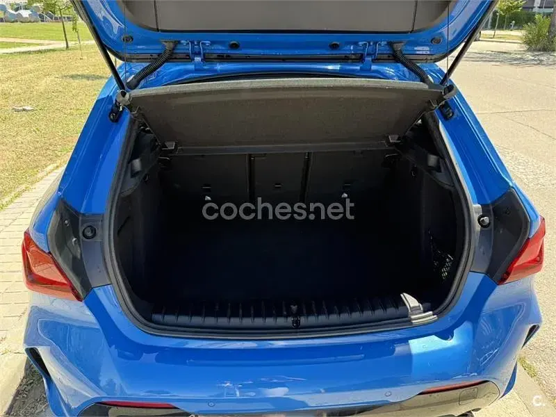 Usado BMW 118 150 CV (110 kW) 2024 Azul Utilitario