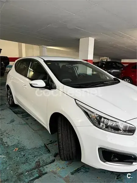 Usado Kia Ceed GT 136 CV (100 kW) 2017 Blanco Berlina