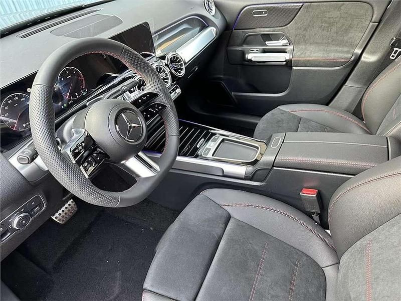 Usado Mercedes GLB200 150 CV (110 kW) 2025 SUV