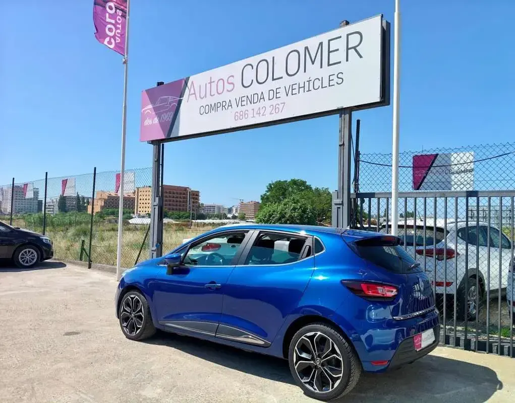 Usado Renault Clio LIMITED 90 CV (66 kW) 2018 Azul Utilitario
