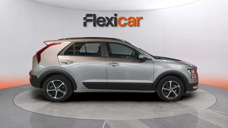 Usado Kia Niro 129 CV (94 kW) 2024 Gris SUV