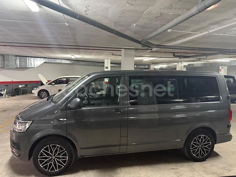 Usado VW Multivan Trendline 150 CV (110 kW) 2018 Gris / plata Van