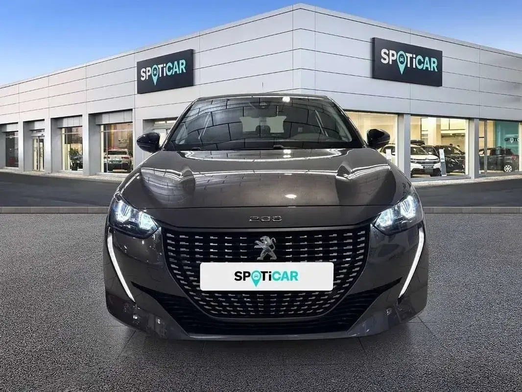 Usado Peugeot 208 Active 75 CV (55 kW) 2023 Gris Utilitario