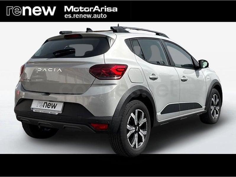 Usado Dacia Sandero Expression 101 CV (74 kW) 2023 Gris Berlina