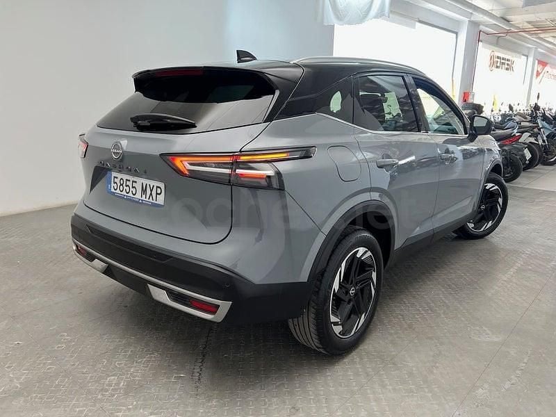 Usado Nissan Qashqai N-Connecta 140 CV (102 kW) 2025 Gris / plata SUV