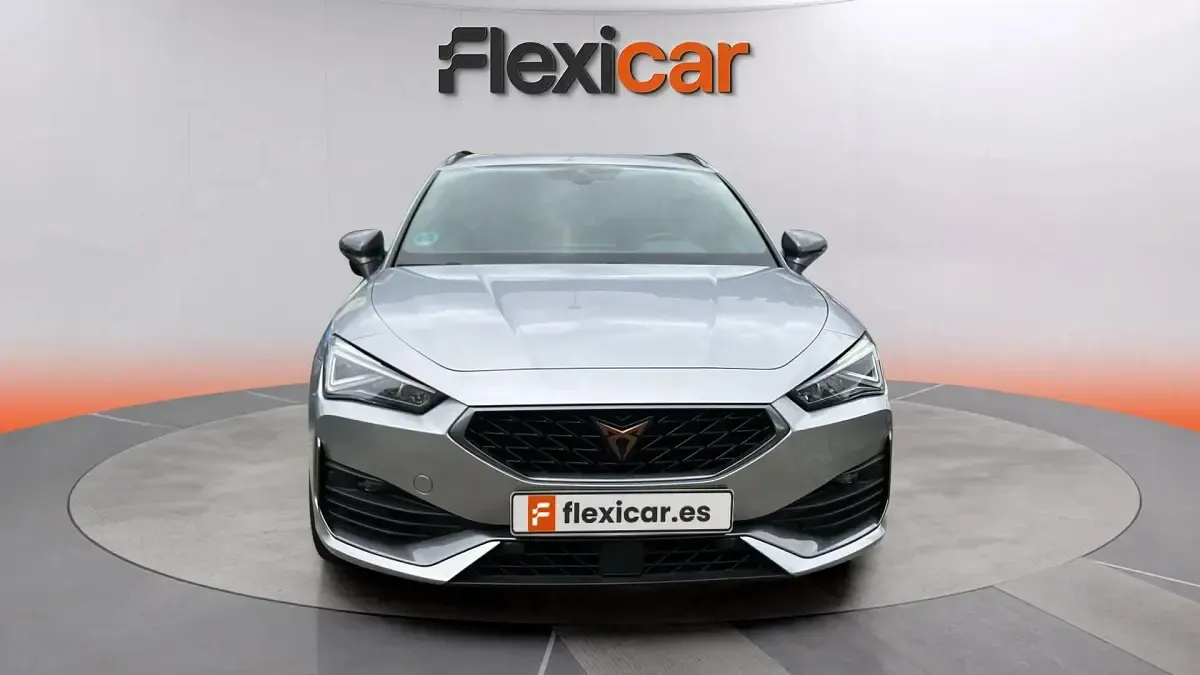 Usado Cupra Leon VZ 300 CV (220 kW) 2022 Gris Utilitario