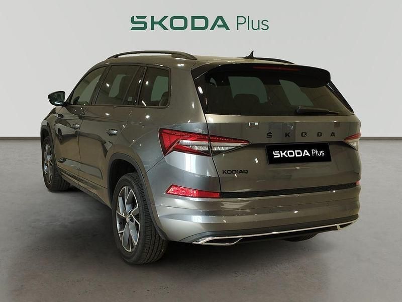 Usado Skoda Kodiaq SportLine 150 CV (110 kW) 2024 Gris SUV