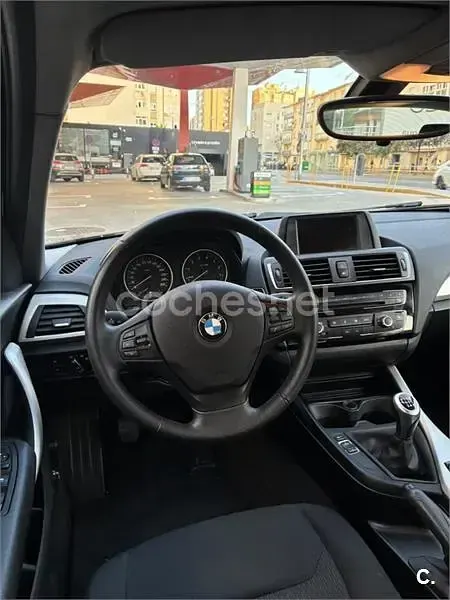 Usado BMW 116 Efficient Dynamics 136 CV (100 kW) 2016 Negro Utilitario