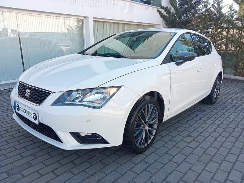 Blanco Usado 2016 Seat Leon Style Plus Berlina | 14.300 € (Un poco caro) - Imagen 1/4