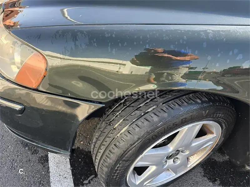Usado Volvo S60 Momentum 163 CV (119 kW) 2006 Verde Berlina