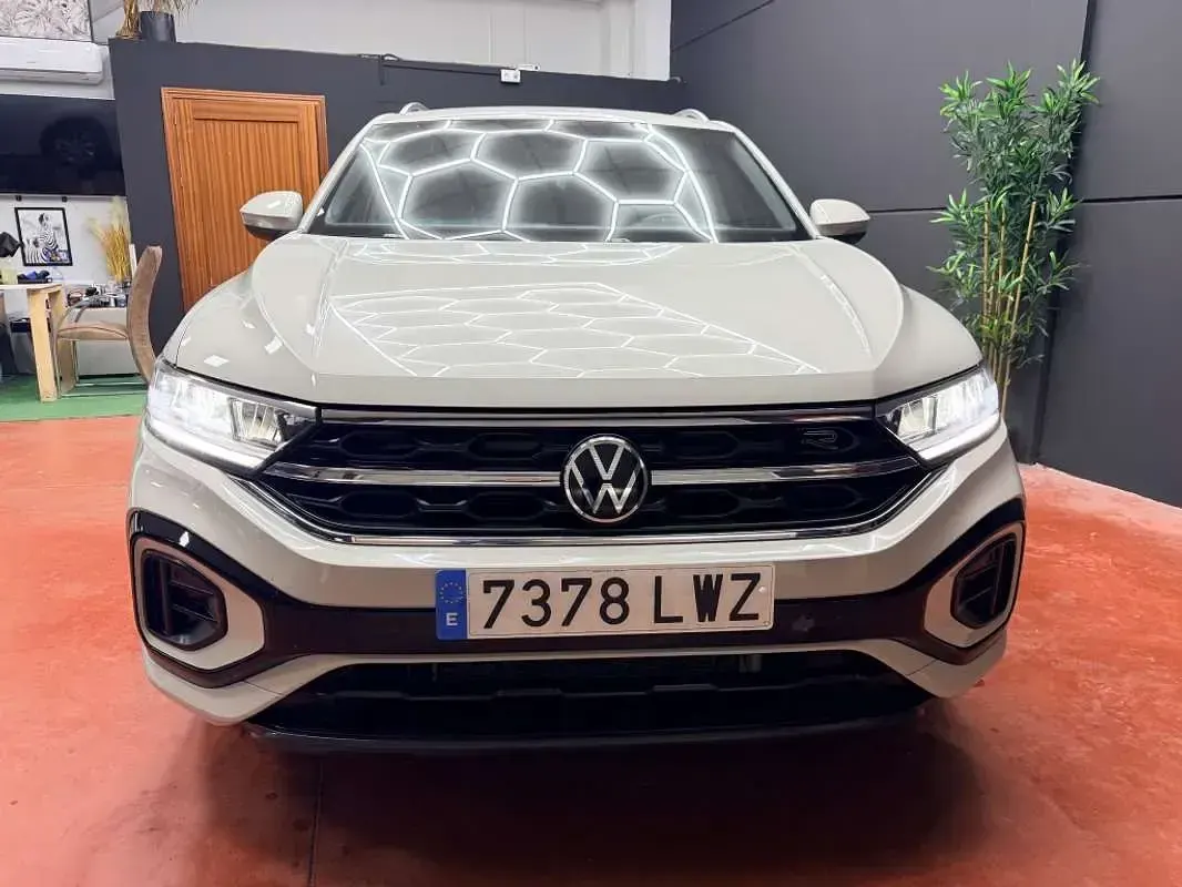Usado VW T-Roc R-line 150 CV (110 kW) 2022 SUV