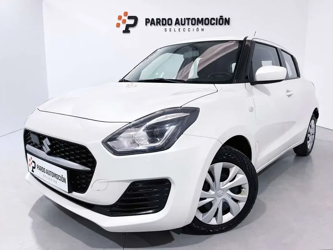 Usado Suzuki Swift 83 CV (61 kW) 2021 Blanco Utilitario
