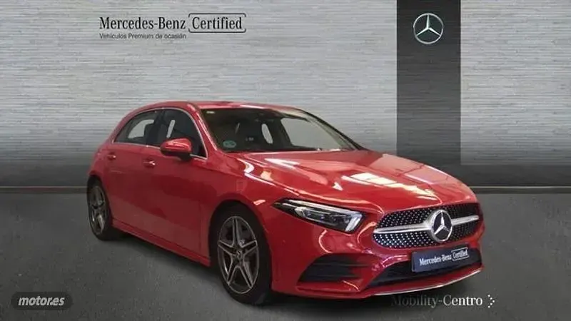 Usado Mercedes A180 136 CV (100 kW) 2019 Rojo Berlina