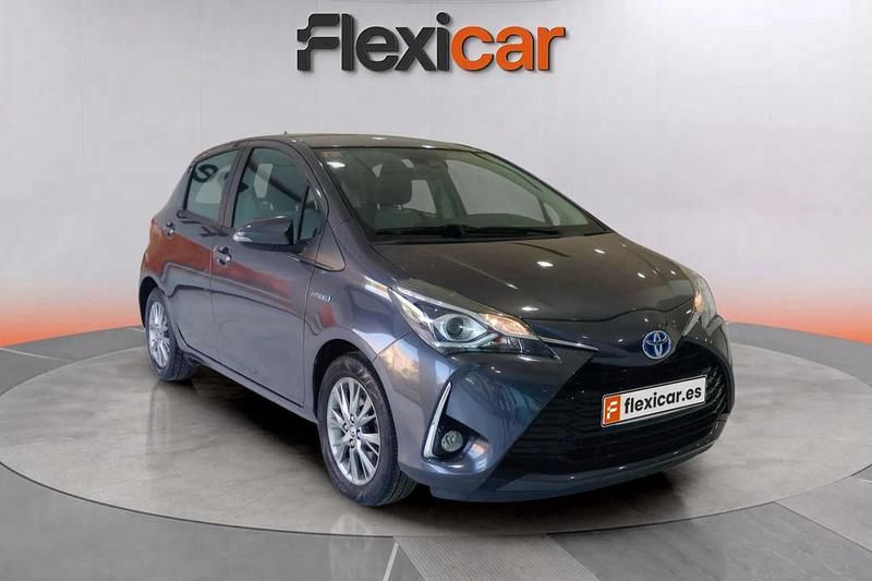 Gris Usado 2019 Toyota Yaris Hybrid Active Utilitario | 14.490 € (Precio justo) - Imagen 1/4
