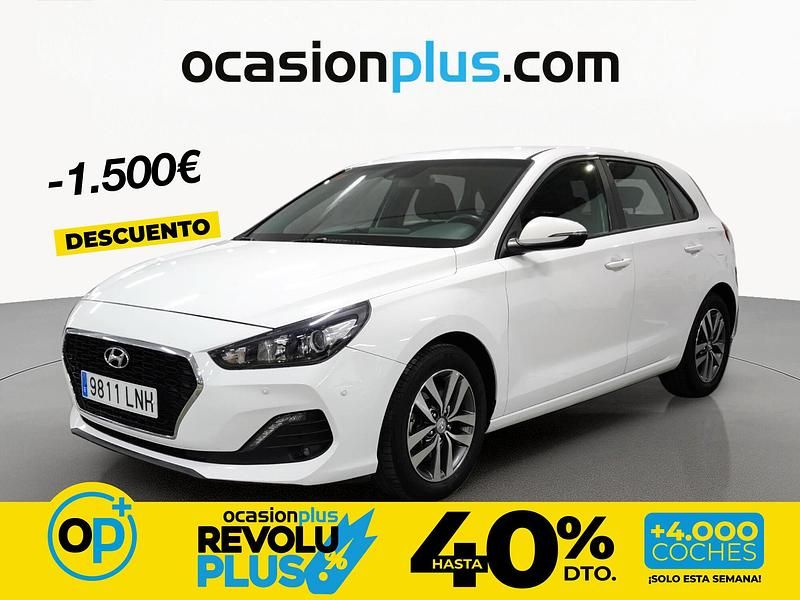 Usado Hyundai i30 120 CV (88 kW) 2021 Blanco