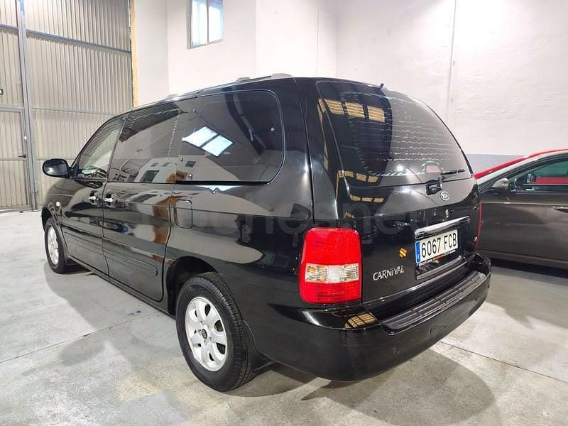Usado Kia Carnival EX 144 CV (105 kW) 2006 Negro Monovolumen