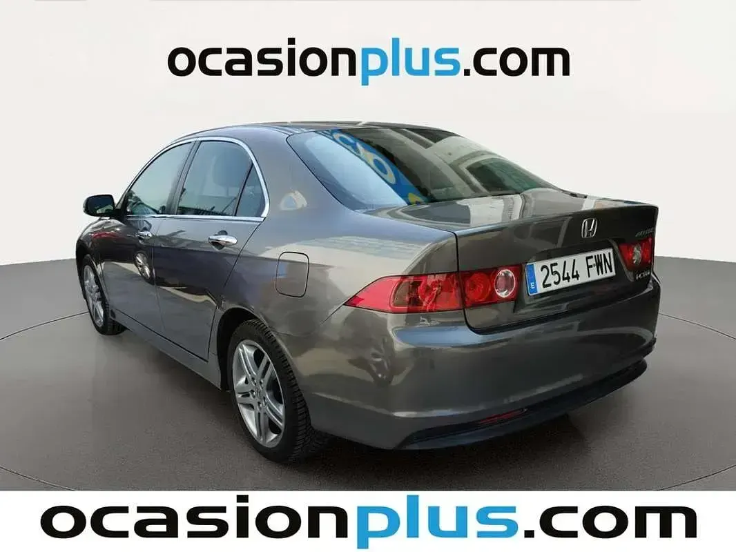Usado Honda Accord Sport 140 CV (102 kW) 2007 Gris Berlina