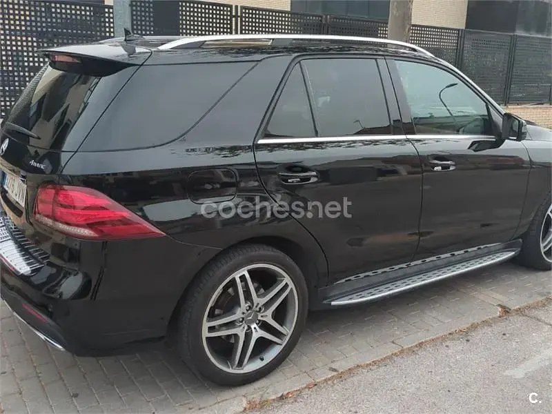 Usado Mercedes GLE250 204 CV (150 kW) 2016 Negro SUV