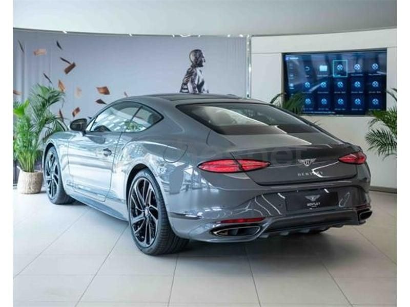 Usado Bentley Continental 782 CV (575 kW) 2024 Gris / plata Coupe