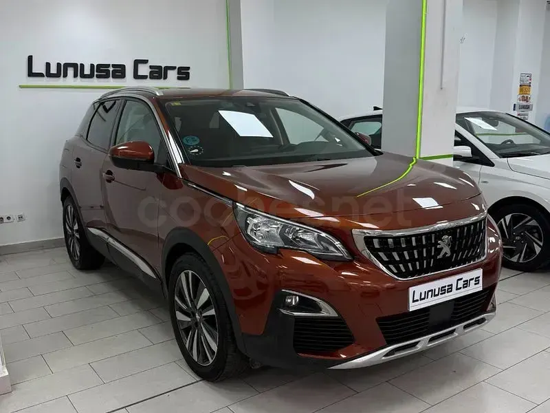 Usado Peugeot 3008 Active 131 CV (96 kW) 2019 Marrón SUV