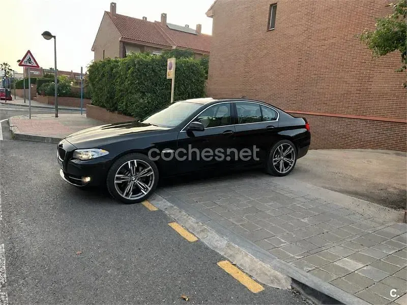 Usado BMW 525 204 CV (150 kW) 2012 Negro Berlina